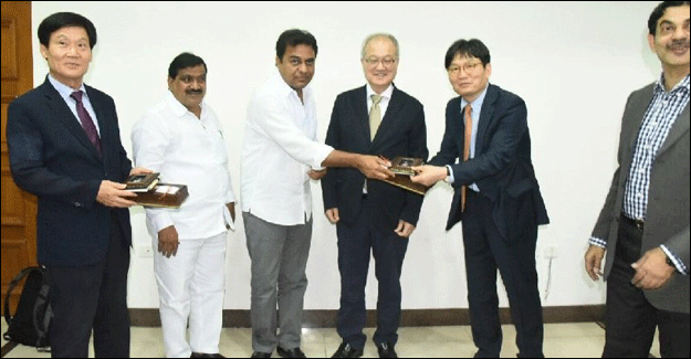 Telangana Minister Invites South Korean Textile Giants To Invest In Kakatiya Park