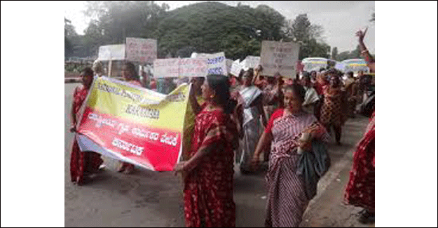 Karnataka Garment Workers Continue To Live In Subhuman Conditions