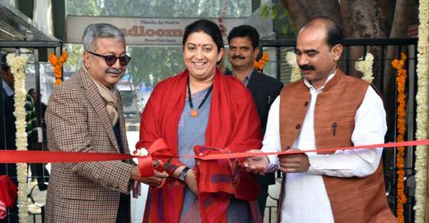 Union Textile Minister Inaugurates Handloom And Allied Projects