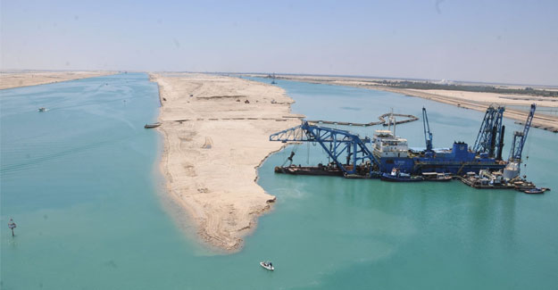 Suez Canal To Raise Ship Transit Fees By 15% In January 2023